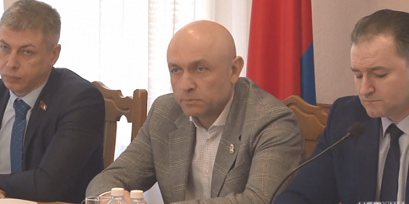 Мэр Орла Юрий Парахин сохранил последнюю позицию в мартовском медиарейтинге глав городов ЦФО