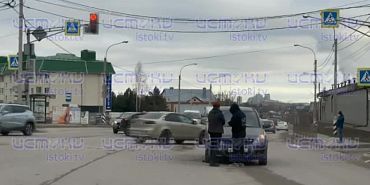 Появилось видео вчерашней аварии на ул. Мостовая в Орле