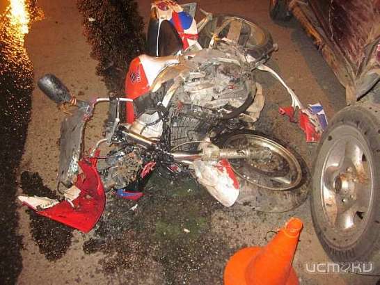 В Орле внедорожник сбил мотоциклиста