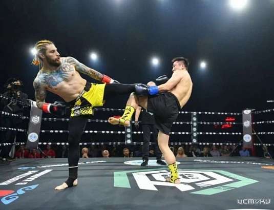 "Орловский бриллиант" нокаутировал "Большого Дьявола"