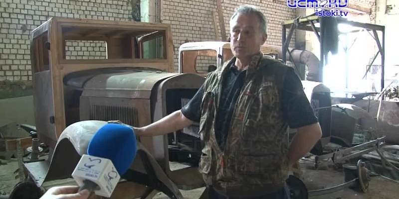 Автолегенды СССР и раритетная военная техника.