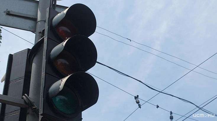 В Орле на три часа отключат светофор на пересечении ул. Пушкина и 1-й Курской