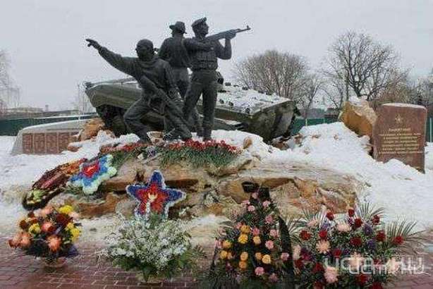 В Орле осквернили памятник Воинам-интернационалистам