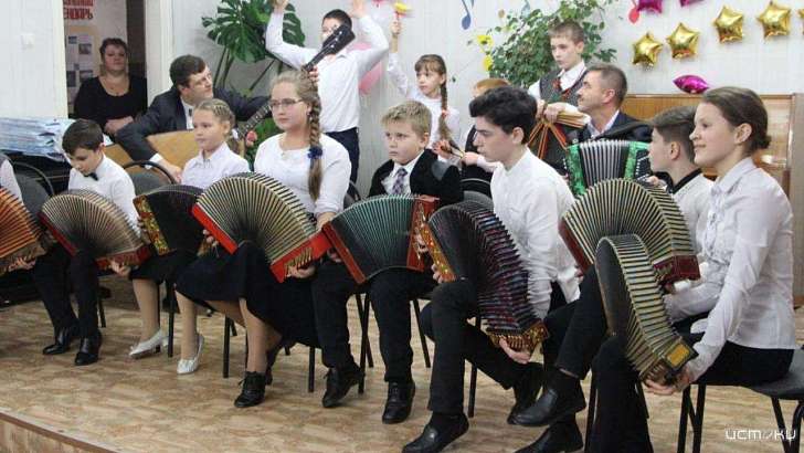 В Ливнах по нацпроекту отремонтируют школу искусств