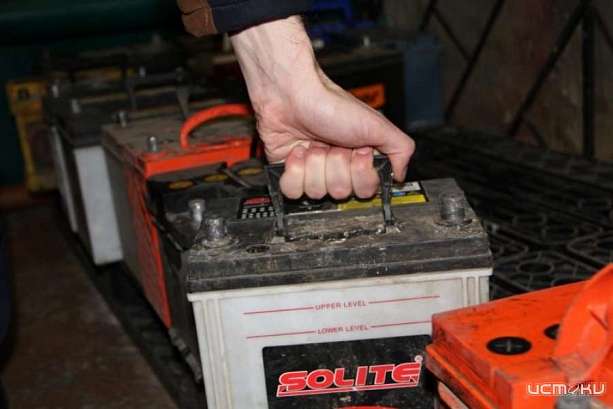 В Орле поймали мужчину, укравшего 30 автобусных аккумуляторов 