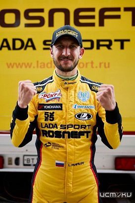  Орловский гонщик Леонид Панфилов завоевал титул чемпиона в классе «Супер-Продакшн» Российской серии кольцевых гонок! 