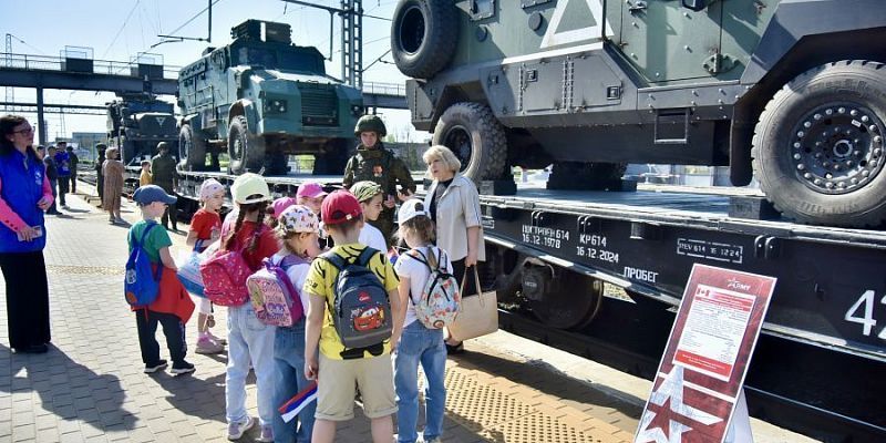 Орловщина встретила поезд-музей «Единство в памяти, сила в подвиге!»