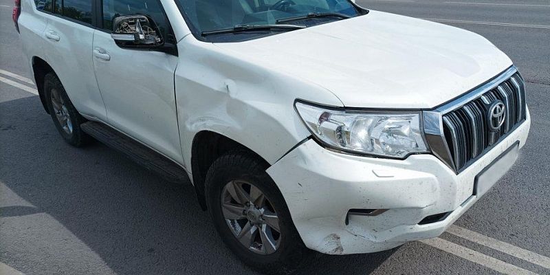 В Орле водитель Toyota Land Cruiser сбил подростка на пешеходном переходе