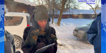 Чиновники мэрии ходят по дворам и смотрят как те убраны