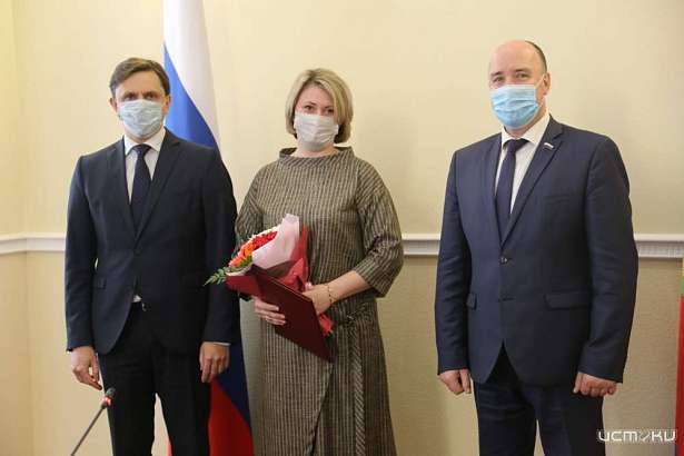 Орловчанам, показавшим особые успехи в профессии, вручили награды  Орловчанам, показавшим особые успехи в профессии, вручили награды