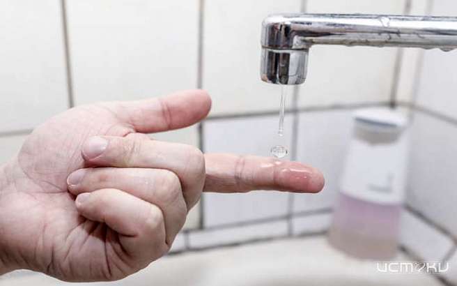 Жители одного дома по ул. Латышских стрелков остались без горячей воды на две недели