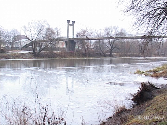 Тонкий лед или чудесное спасение ребенка в Орле