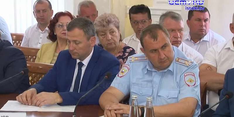 Реконструкция Красного моста, «Галактика» из ткани и бисера — сегодня в программе «Оперативный эфир»
