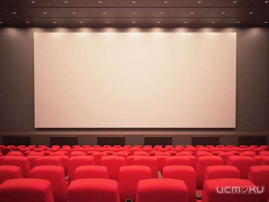 Федеральный центр помог Глазуновке модернизировать кинозал в центре «Юность» 