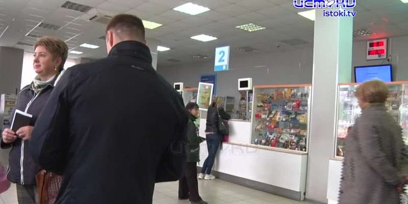 О ее работе уже слагают анекдоты… Очереди и нехватка сотрудников, закрывающиеся отделения и скандалы. Почему так происходит в «Почте России»- попытали...