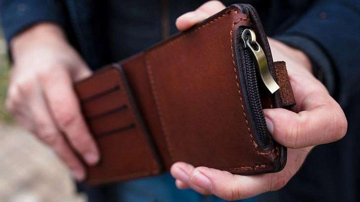 Орловчанин рассказал знакомому о крупной сумме денег и тут же был ограблен