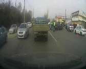 В Орле на Болховском шоссе столкнулись автомобили