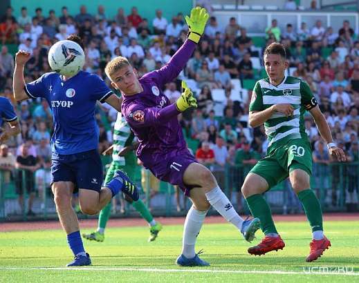 ФК "Орел" комплектует команду. 15 договоров подписано, но есть потери