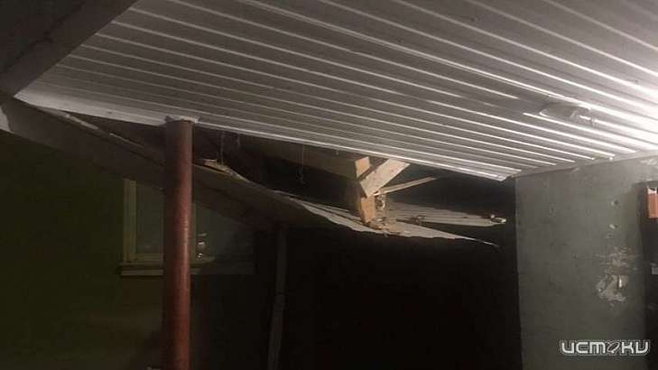 Случайность или чей-то злой умысел? В Орле выпал из окна 11-летний мальчик