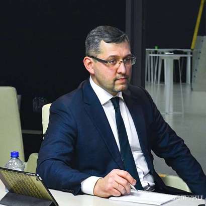 Из орловского правительства ушёл руководитель департамента промышленности и торговли Максим Петров
