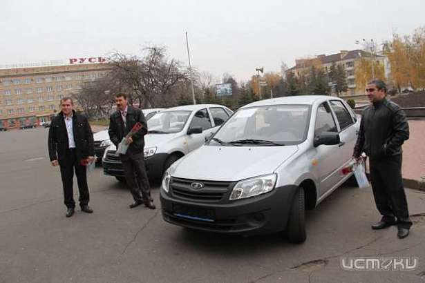 Лучшие комбайнеры Орловской области получили ключи от автомобилей LADA Granta