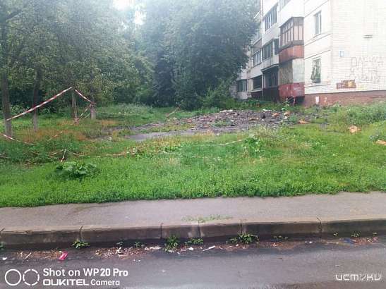 В Орле жильцы дома №10 на ул. Нормандия-Неман недовольны ремонтом крыши