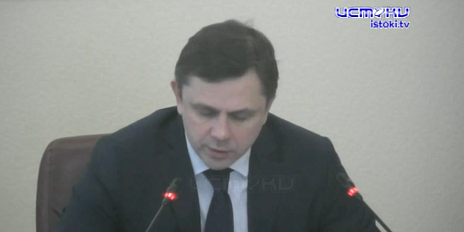 Зимнее содержание дорог и строительство обсудили в областной администрации