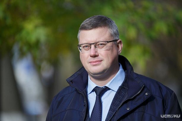 Детским омбудсменом в Орловской области на новый срок назначен Константин Домогатский