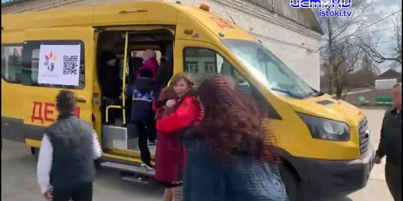 Благодаря волонтерам у Дмитровской школы - интерната появился свой микроавтобус