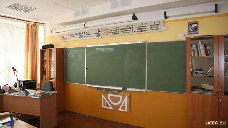 Клычков объяснил, почему не хочет вводить дистанционку в орловских школах