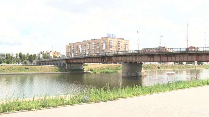 Под Красным мостом в Орле утонул 34-летний мужчина