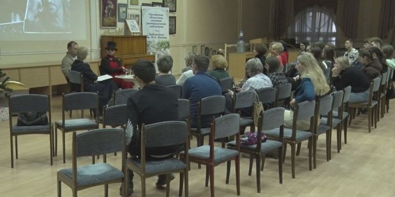 Артисты театра имени Тургенева раскрыли секреты театральной кухни на встрече в Бунинке.