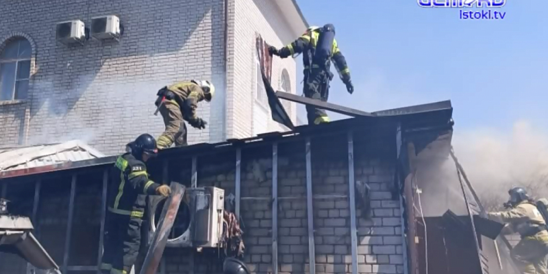 Жилой дом от пожара спасли недавно орловские пожарные