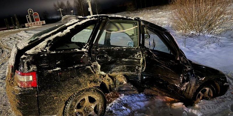 В Орловской области юный водитель выехал на встречку и врезался в иномарку