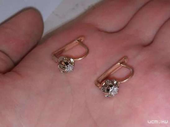 Подруга обокрала орловчанку