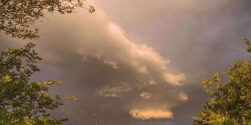Переменная облачность и дождь в субботу в Орле