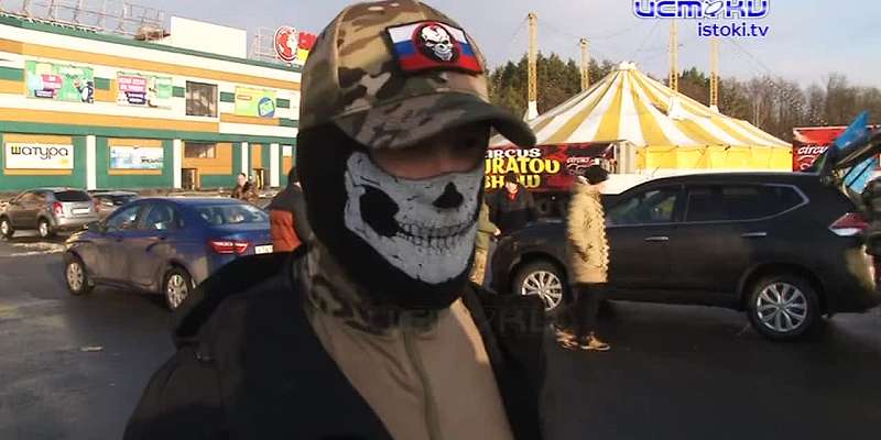 Автопробег перед Новым годом. Около 20 машин и почти полсотни человек решили отдать дань памяти погибшим бойцам, которые участвовали в войнах последне...