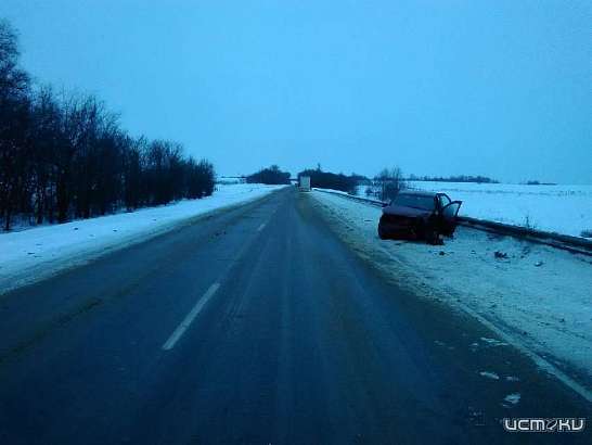 В Кромском районе легковушка при обгоне врезалась лоб в лоб с фурой