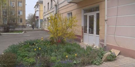 Жителей одного из домов на Салтыкова-Щедрина беспокоит снос части фасадной стены. 