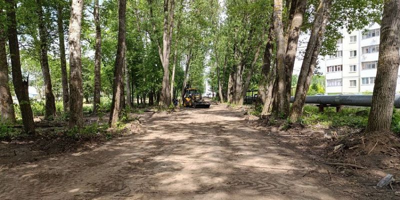 Спецавтобаза В «Спецавтобазе» объяснили снос деревьев в Северном районе Орла
