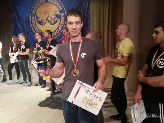 Евгений Теряев выиграл Чемпионат Ростовской области по армрестлингу