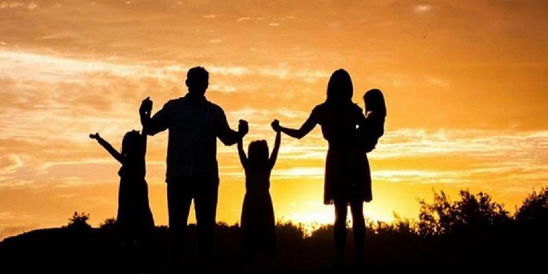 Дважды в год: орловским многодетным родителям вручат памятные медали 