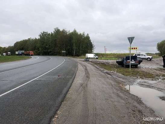 Под Орлом «семерка» вылетела на встречку и протаранила «Рено». Пять человек пострадали