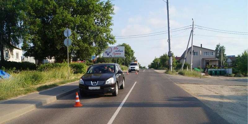10-летний мальчик перебегал дорогу в Лужках и попал под машину