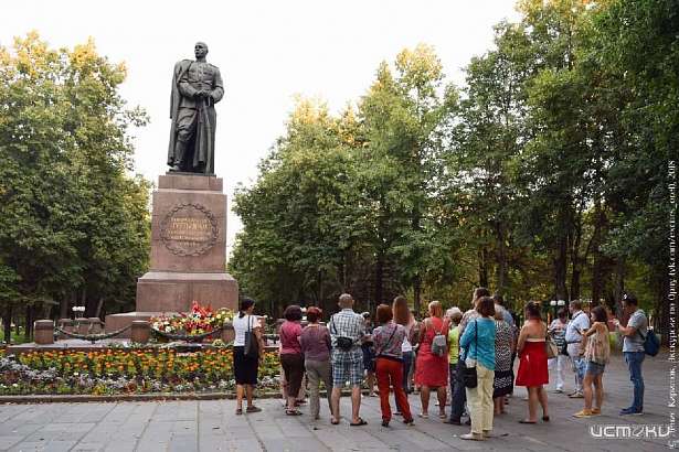 «Прогульщикам» расскажут, где в Орле находились Петропавловский собор и кадетский плац  «Прогульщикам» расскажут, где в Орле находились Петропавловский собор и кадетский плац