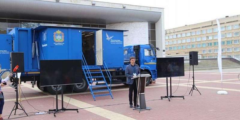 В Орле презентовали первый мобильный технопарк