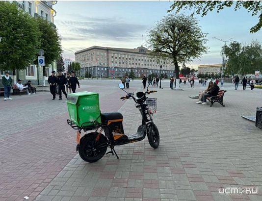 «Авось проскочу» не прокатило: в Орле самокатчик сбил ребенка на запрещенной улице