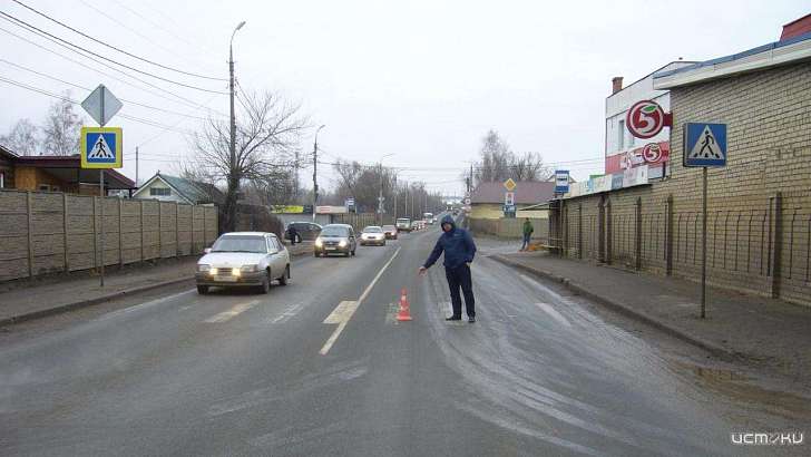 В Лужках пенсионерка попала на больничную койку, угодив под колеса авто