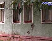 Жизнь в бесконечном аду: из-за буйного соседа 83-летняя орловчанка не может выйти из комнаты