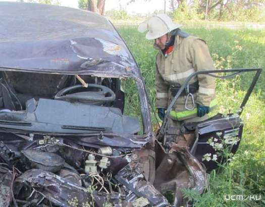 На Орловщине насмерть разбился водитель «семерки», не поделив дорогу с КамАЗом